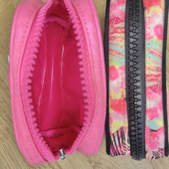 NWOT Pack of 2 Victoria's Secret PINK Pouch Makeup Bag - Picture 6 of 7